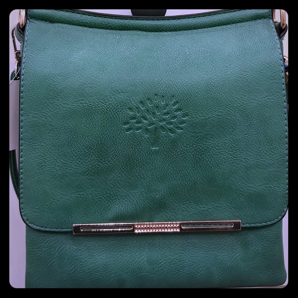 New green crossbody purse